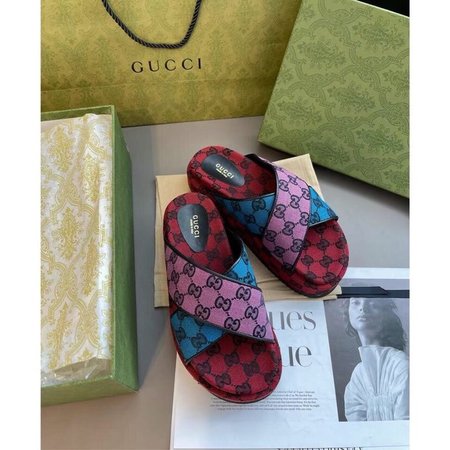 Gucci Jacquard technology and special printing technology for thick-soled slippers