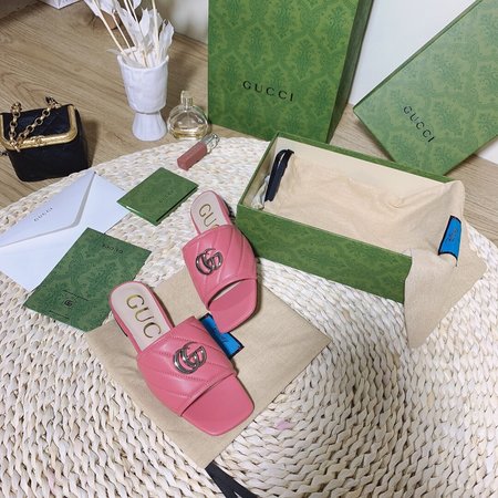Gucci New slippers classic GG buckle