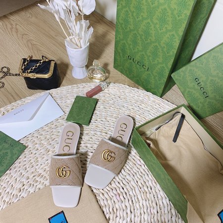 Gucci New slippers classic GG buckle