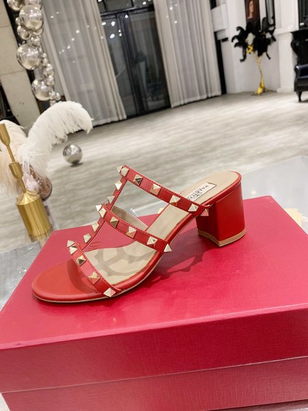 Valentino Hollow design with classic rivet block heel sandals