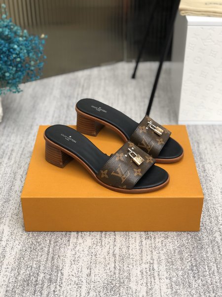 Louis Vuitton Lock It slippers Monogram metal monogram clasp