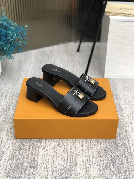 Louis Vuitton Lock It slippers Monogram metal monogram clasp