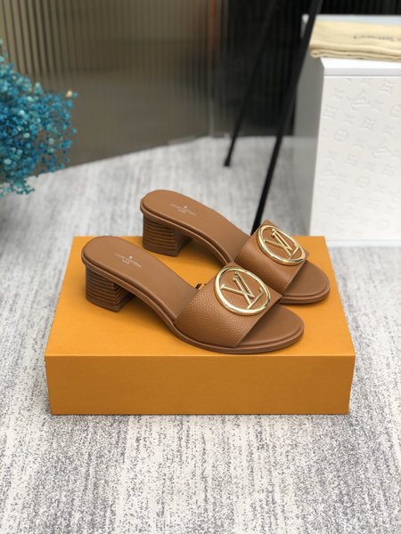 Louis Vuitton Lock It slippers Monogram metal monogram clasp