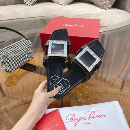 Roger Viver Classic Buckle Toe Flat Slides