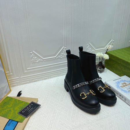 Gucci Wear-resistant outsole in nappa leather inside the boots, heel height: 4cm
