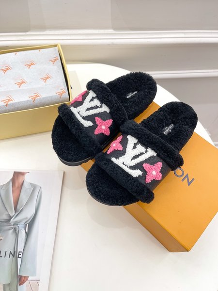 Louis Vuitton LV lambswool slippers