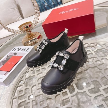 Roger Viver Cloud Diamond Buckle Casual Sneakers