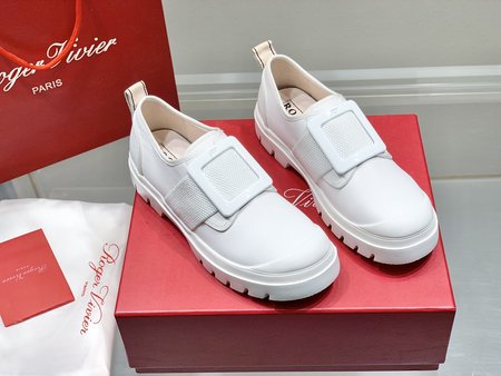 Roger Viver Lightweight sneakers RV style