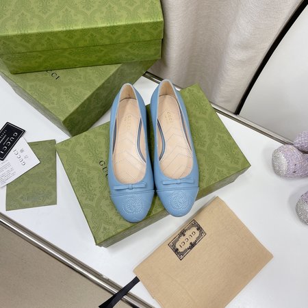 Gucci raw leather mid heels