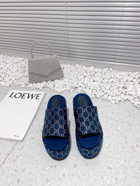 Gucci platform slippers