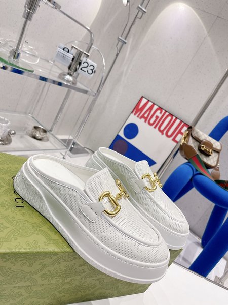 Gucci platform jacquard half slides