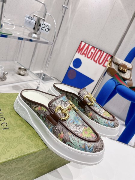 Gucci platform jacquard half slides