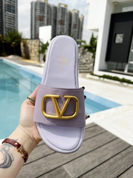 Valentino imported sheepskin leather shoes