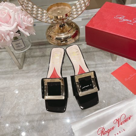 Roger Viver Classic square buckle slippers Simple design Love insole High texture lambskin cow lacquer silk