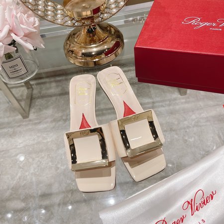 Roger Viver Classic square buckle slippers Simple design Love insole High texture lambskin cow lacquer silk