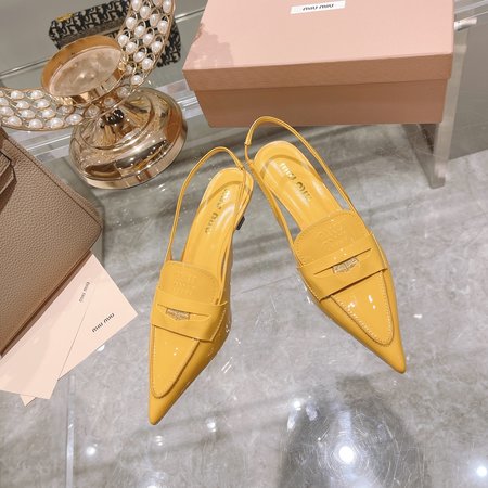 Miu Miu Vintage color matching gold coin Kitten Heels