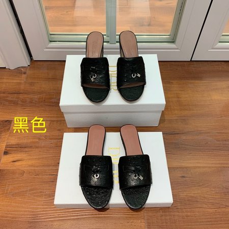 LP Ostrich slides in embossed cowhide