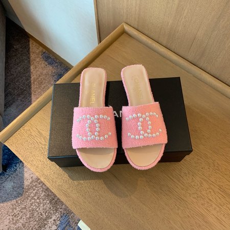 Chanel Large CC Logo Design Pearl Slippers