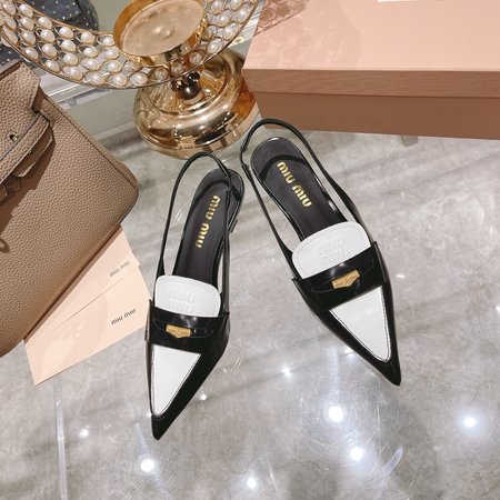 Miu Miu Vintage color matching gold coin Kitten Heels