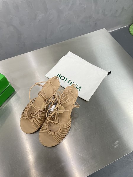 Bottega Veneta Handmade genuine leather Roman lace-up shoes