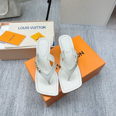 Louis Vuitton Slgnature Thong series slippers