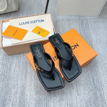 Louis Vuitton Slgnature Thong series slippers