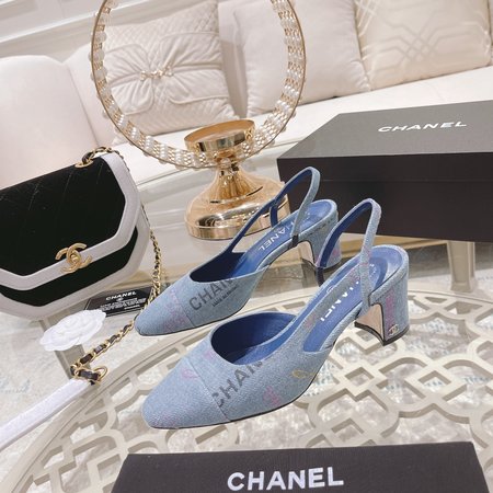 Chanel Two Tone Backdrop Flat Sandals Classic Retro