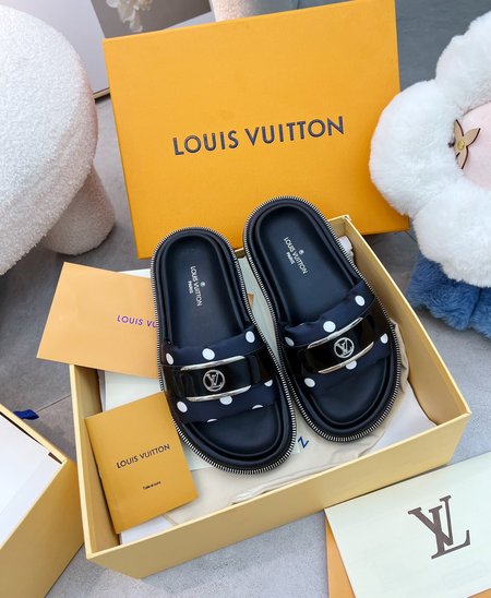 Louis Vuitton color block slippers