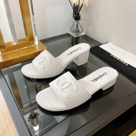 Chanel woolen slippers