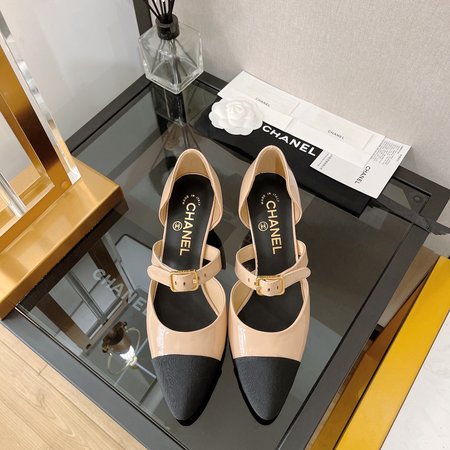 Chanel wrinkled patent leather sandals