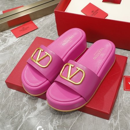Valentino Thick sole series slippers