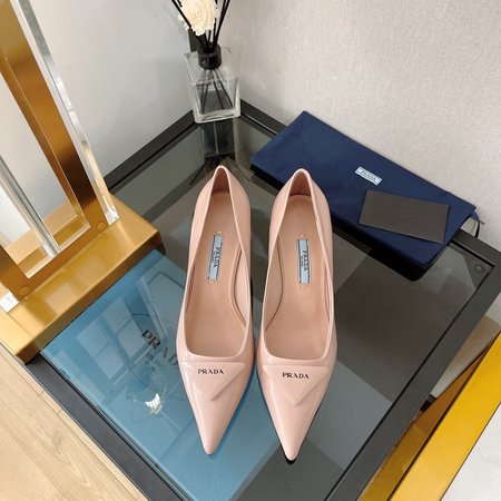 Prada High heels pointed toe design triangle buckle