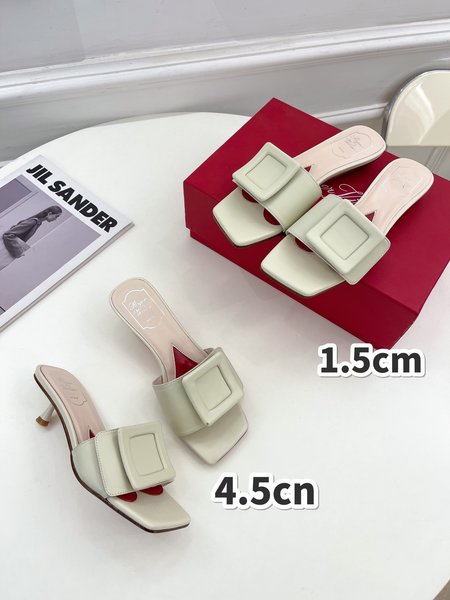 Roger Viver Temperament and generous buckle slippers series