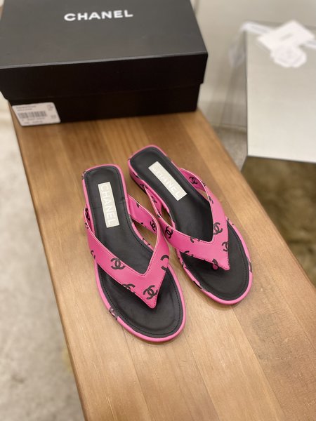 Chanel slippers
