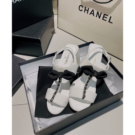 Chanel Sandal bow color matching element