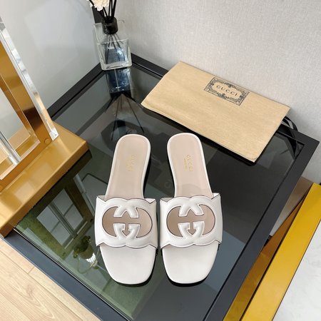 Gucci Slippers Flat Chunky Heel Classic GG Monogram