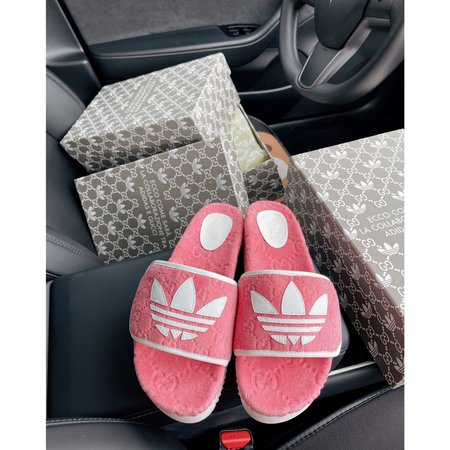 Gucci x Adidas collaboration retro slippers