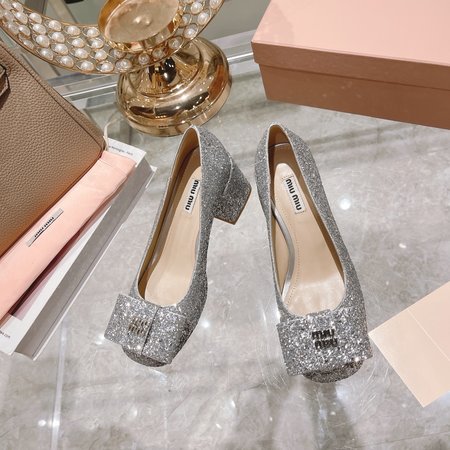 Miu Miu Square Toe Chunky Chain Pearl Mary Janes