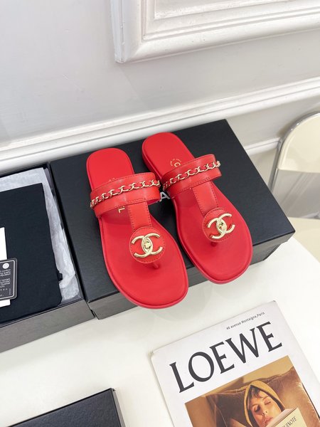Chanel CC slippers series