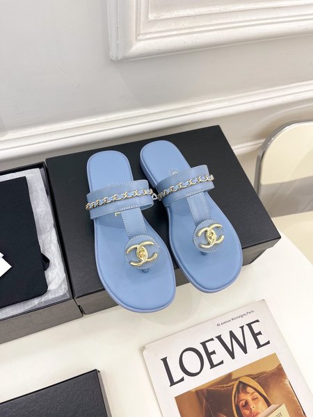 Chanel CC slippers series