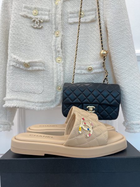 Chanel CC Logo Sliders in Lambskin