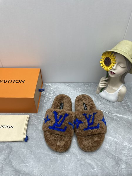 Louis Vuitton wool slippers genuine leather lambswool