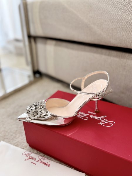 Roger Viver Bouquet Strass diamond buckle high-heeled sandals