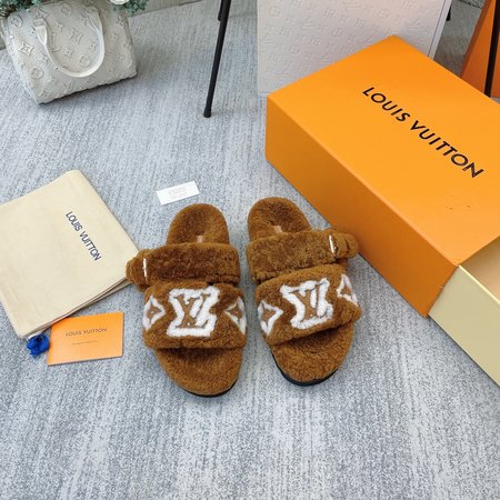 Louis Vuitton Paseo Comfort Flat Fur Slippers