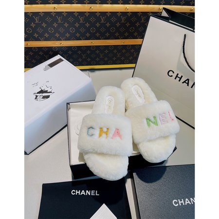 Chanel Fur slippers