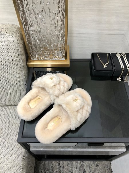 Chanel fur slippers