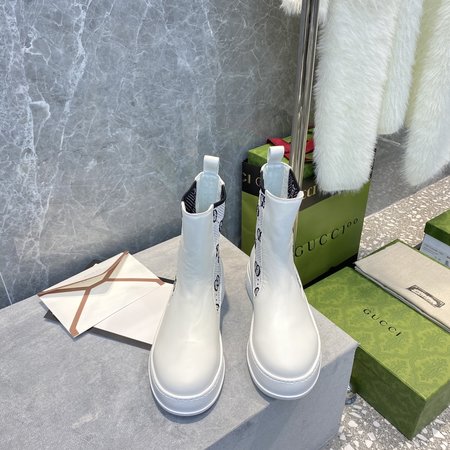 Gucci Chelsea boots