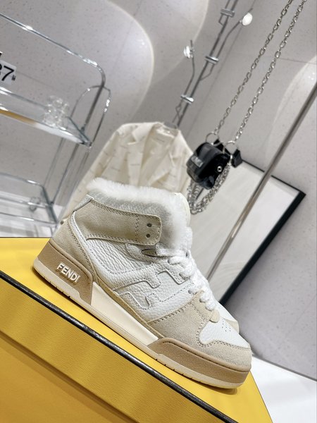 Fendi Casual Shoes/Sneakers/Flat Shoes