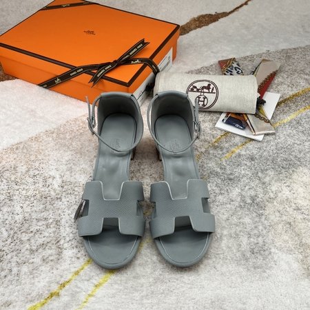 Hermes Epsom leather Santorini sandals