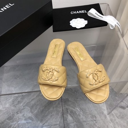 Chanel CC chain buckle slippers